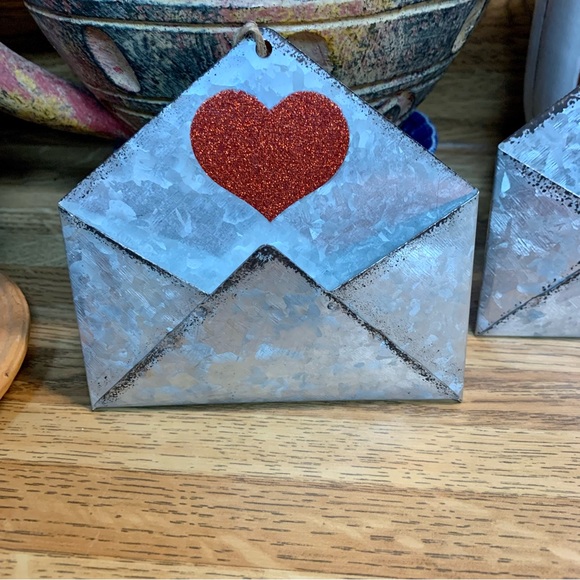 🌱 decor, 2~metal galvanized envelopes~farmhouse~BoHo~rustic🌱 - Picture 3 of 9